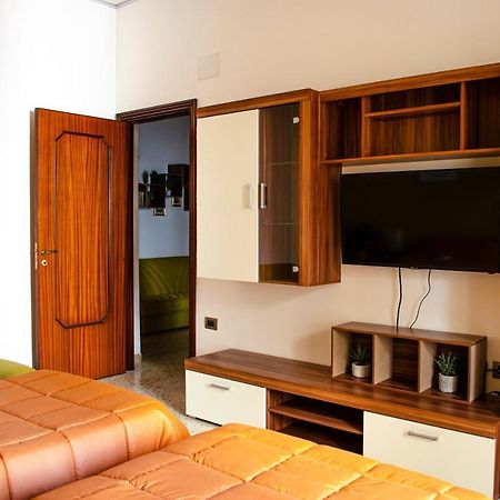 Primopiano Holiday House Salerno Luaran gambar