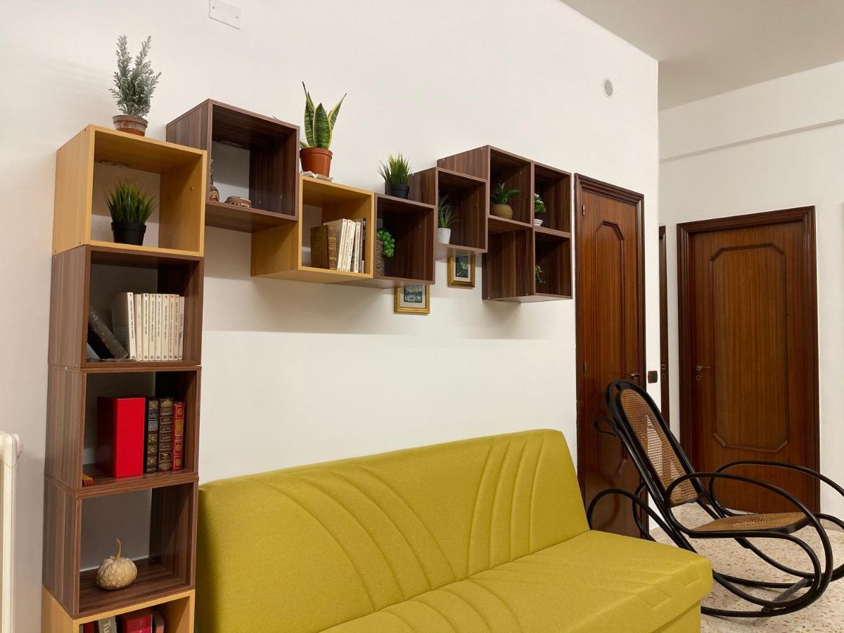 Primopiano Holiday House Salerno Luaran gambar